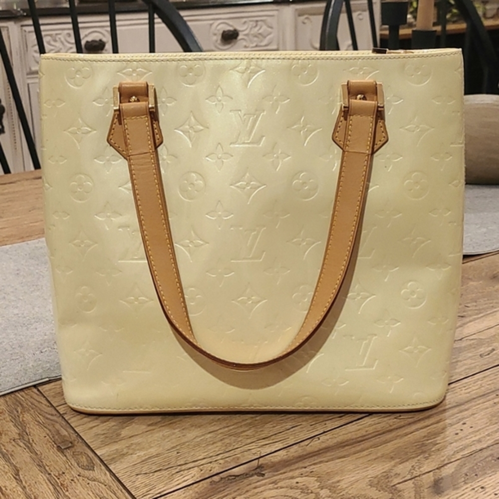 🤍🤍 💛💛 Louis Vuitton Perle Vernis Houston Tote  VERY clean!